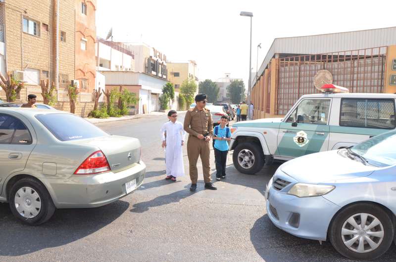 مرور السعودية سيقوم بتوصيل الطلاب للمدارس والجامعات في حالة تعطل سياراتهم !