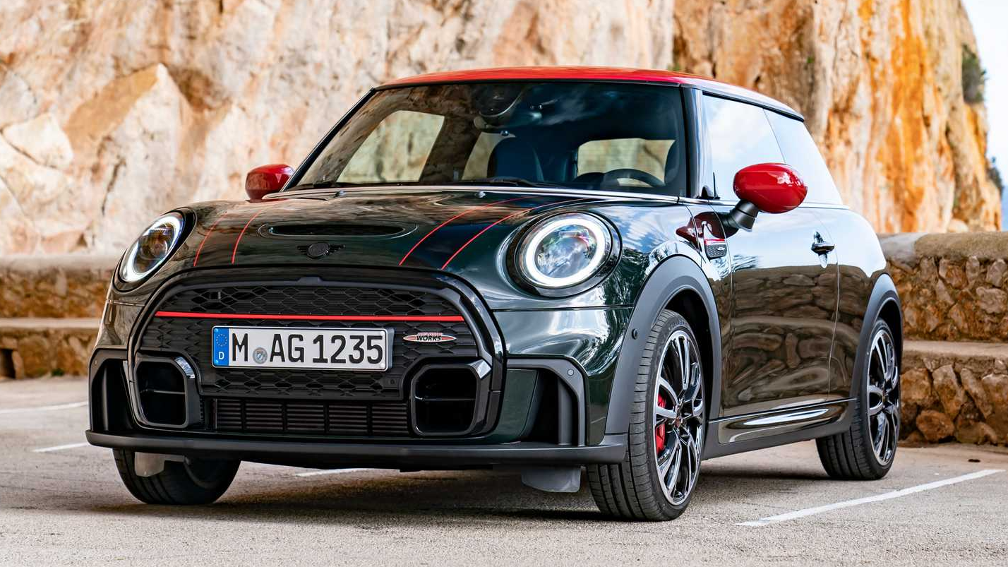 الكشف الرسمي عن ميني JCW الرياضية موديل 2022 الفيس ليفت – بقوة 231 حصان !