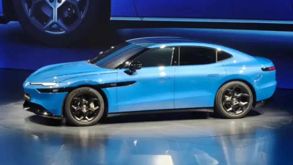 فولكس فاجن ID يونيكس 09 الجديدة - سيدان REEV بقوة تقارب 500 حصان