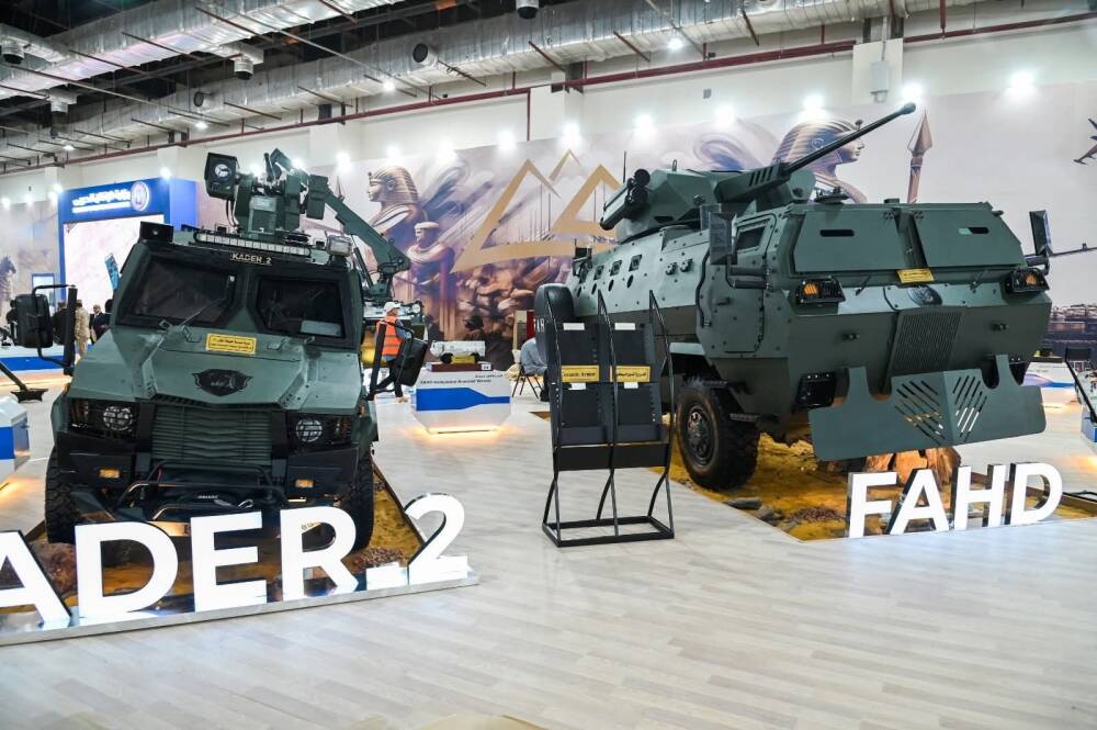 نائب رئيس الوزراء يتفقد معرض الصناعات الدفاعية إيديكس 2025