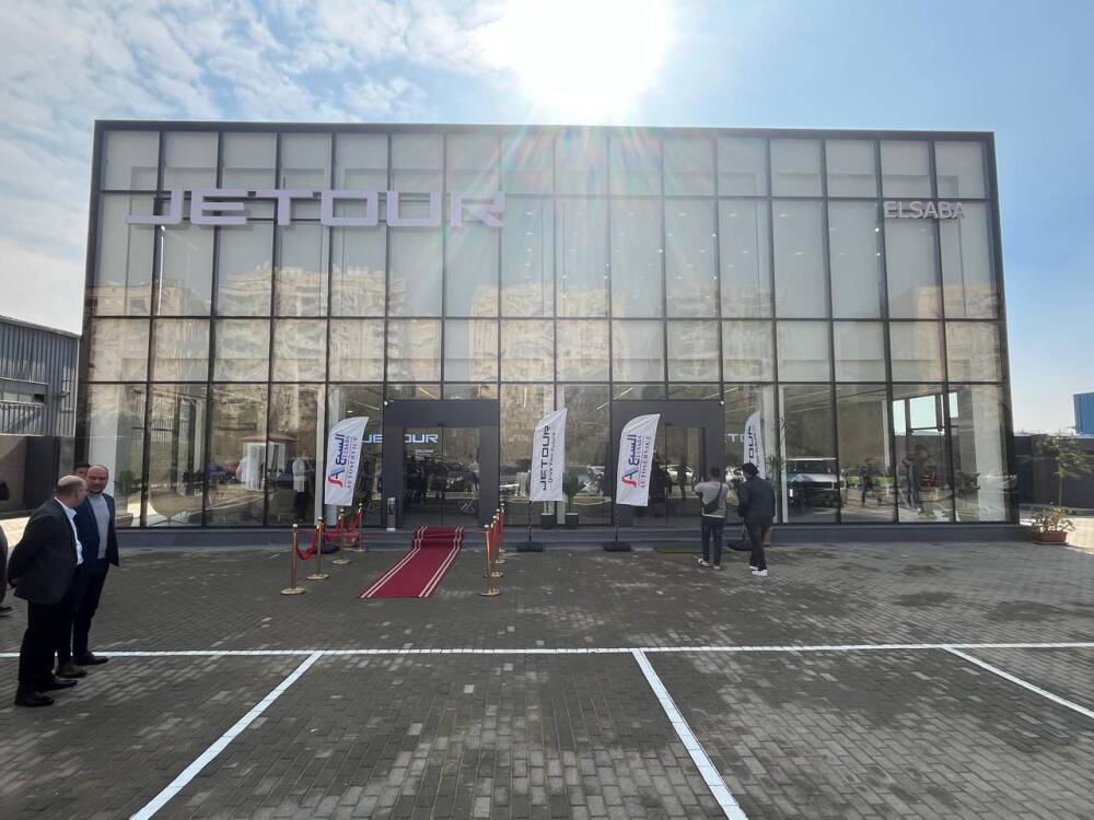 السبع يفتتح صالة عرض جديدة لسيارات جيتور في زهراء المعادي