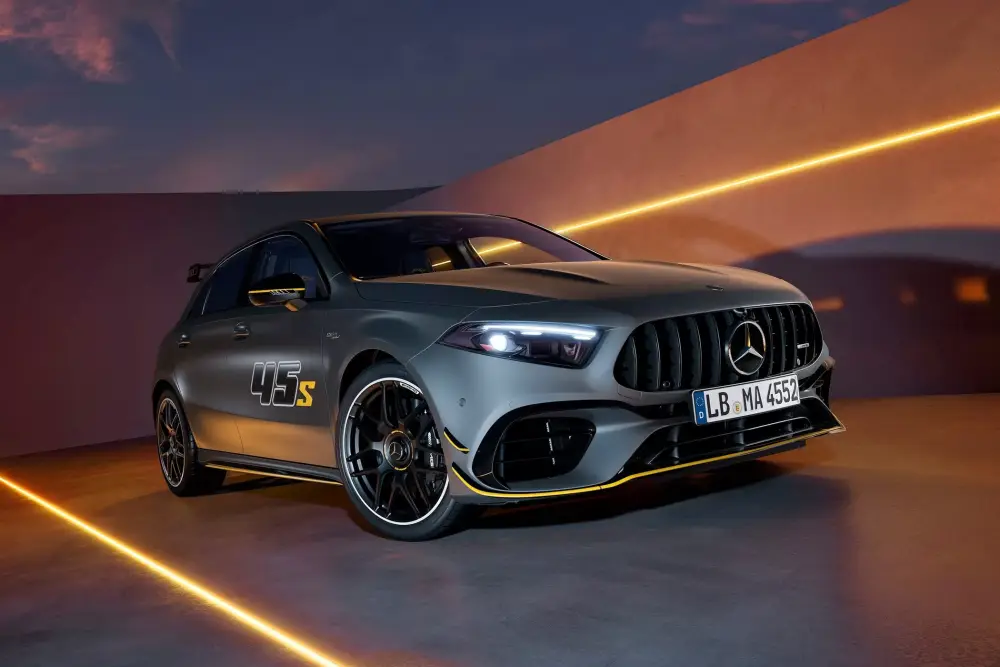 مرسيدس تودع A45 AMG بنسخة خاصة محدودة – بقوة 421 حصان