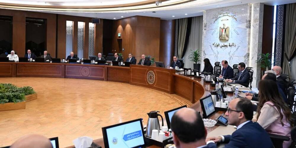 مدبولي يؤكد - لدينا خطة لجذب اكبر مصنعي السيارات بالعالم 
