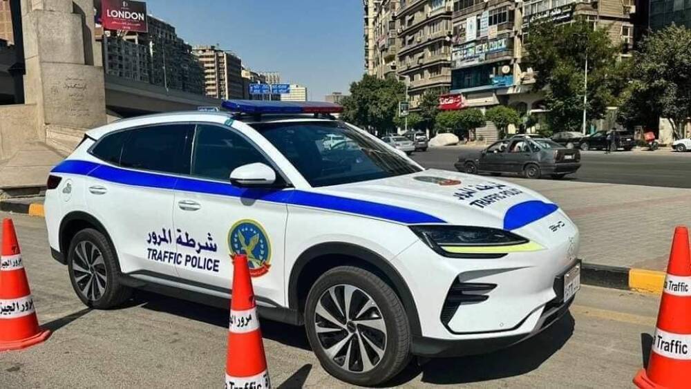 الحكومة المصرية تقرر استبدال جميع سياراتها بأخرى كهربائية بالكامل