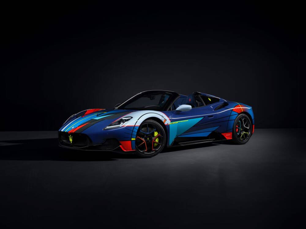 مازيراتي تستعرض سيارة أوبرا دي آرت في معرض ميلانو أوتوكلاسيكا 2025