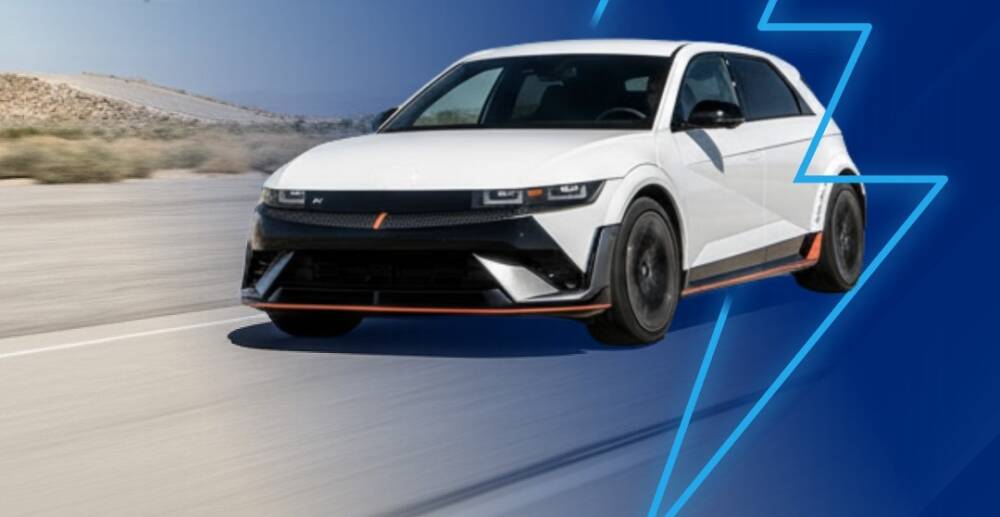 اوتوميكانيكا دبي يتوقع زيادة هائلة في الطلب علي بطاريات السيارات الكهربائية