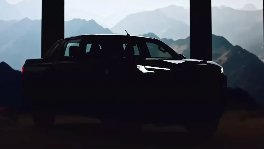 تويوتا هايلوكس 2026 الجديدة كليا – الصور الرسمية الاولي وموعد التقديم الرسمي