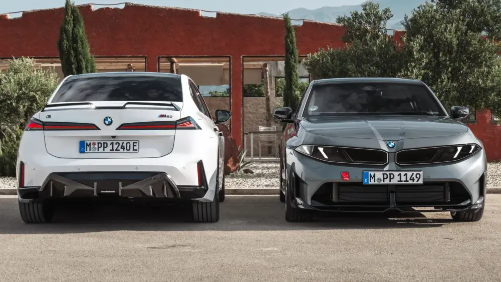 باقة إضافات M Performance لبي ام دبليو الفئة الثالثة 2027 الجديدة كليا  