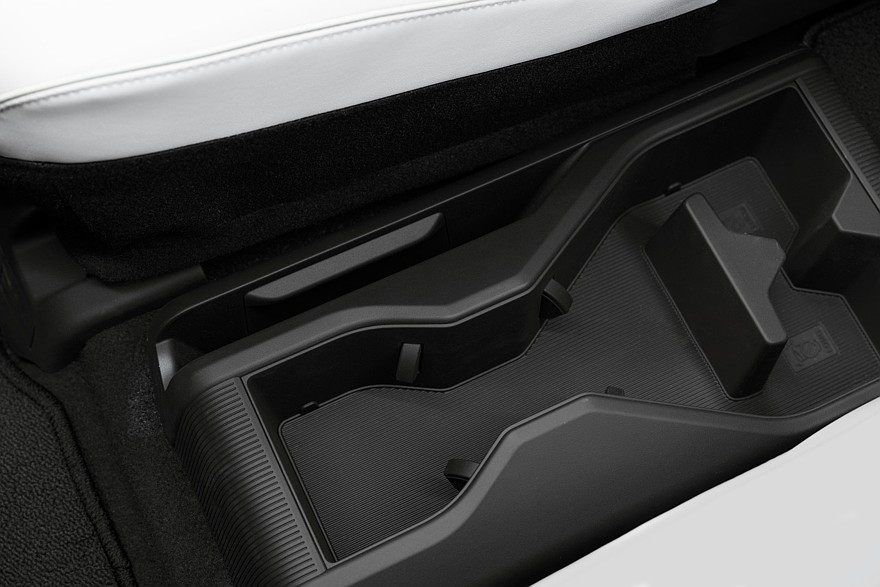 تويوتا هايلاندر 2026 الكهربائية الجديدة كليا – بمدي 462 كم بالشحنة