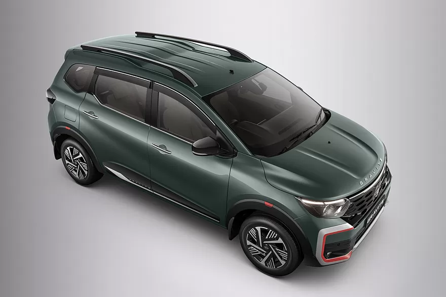 نيسان جرافيت الجديدة – عائلية بسبعة مقاعد وسعر يوازي 285 الف جنيه