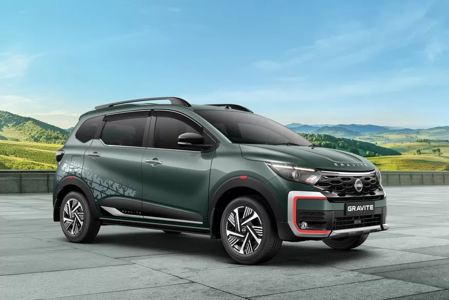 نيسان جرافيت الجديدة – عائلية بسبعة مقاعد وسعر يوازي 285 الف جنيه