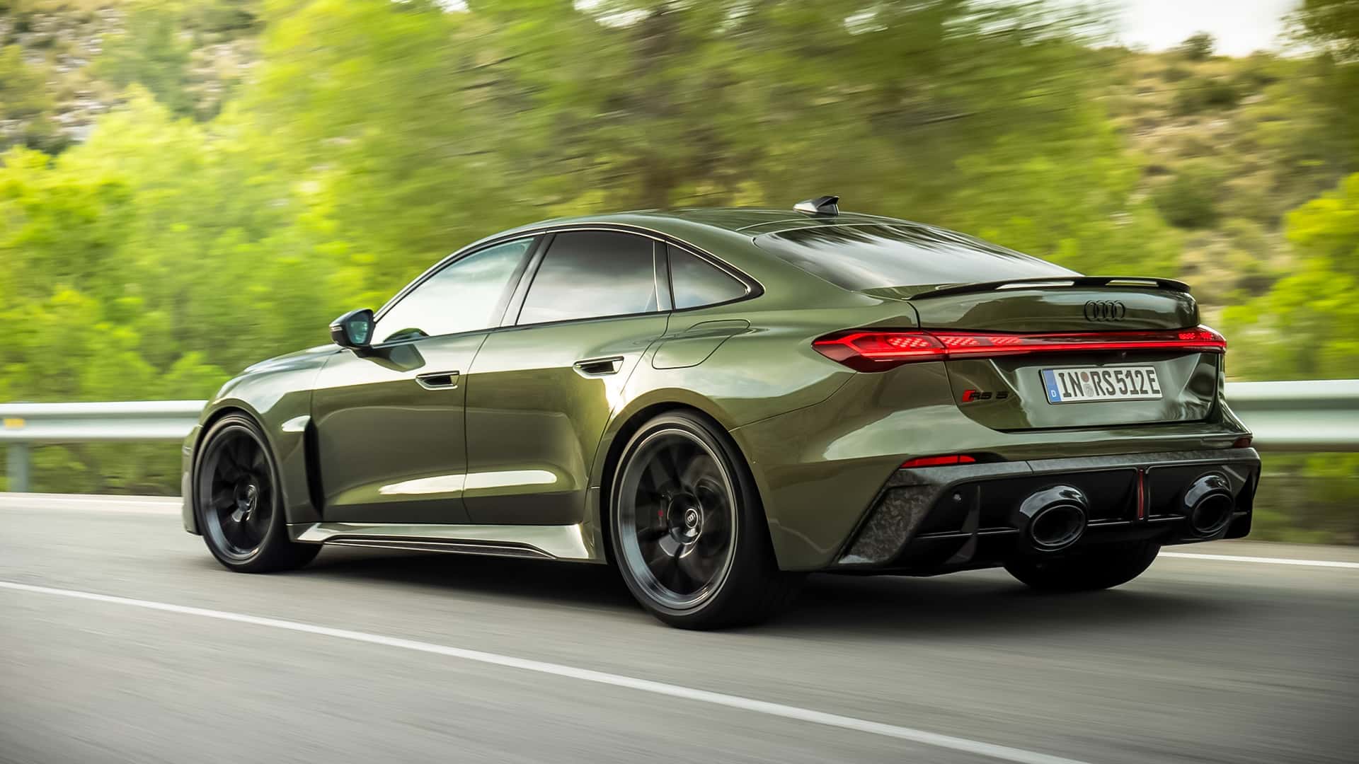 اودي RS5 الجديدة كليا – هايبرد بقوة 630 حصان