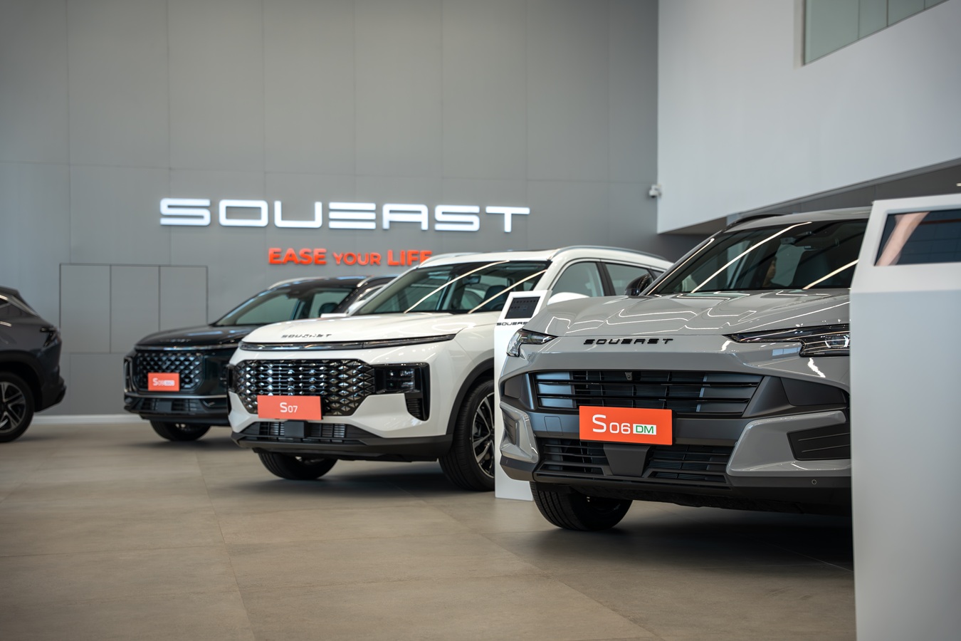 صالات عرض جديدة لسيارات جيتور وسوايست في العين و عجمان – من خلال مجموعة إيليت القابضة