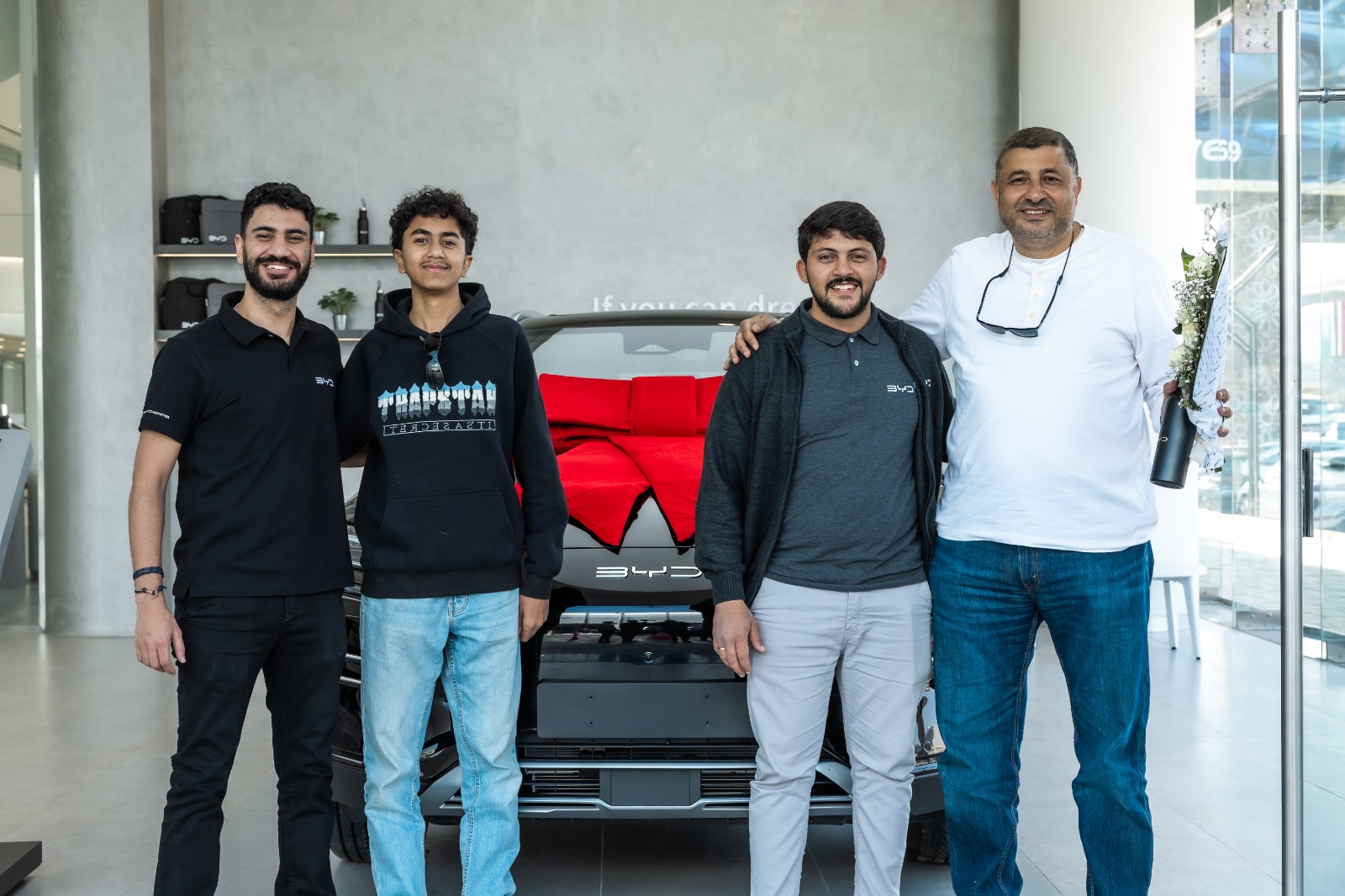 وكيل بي واي دي في مصر يبدا تسليم اول دفعة من السيارات 