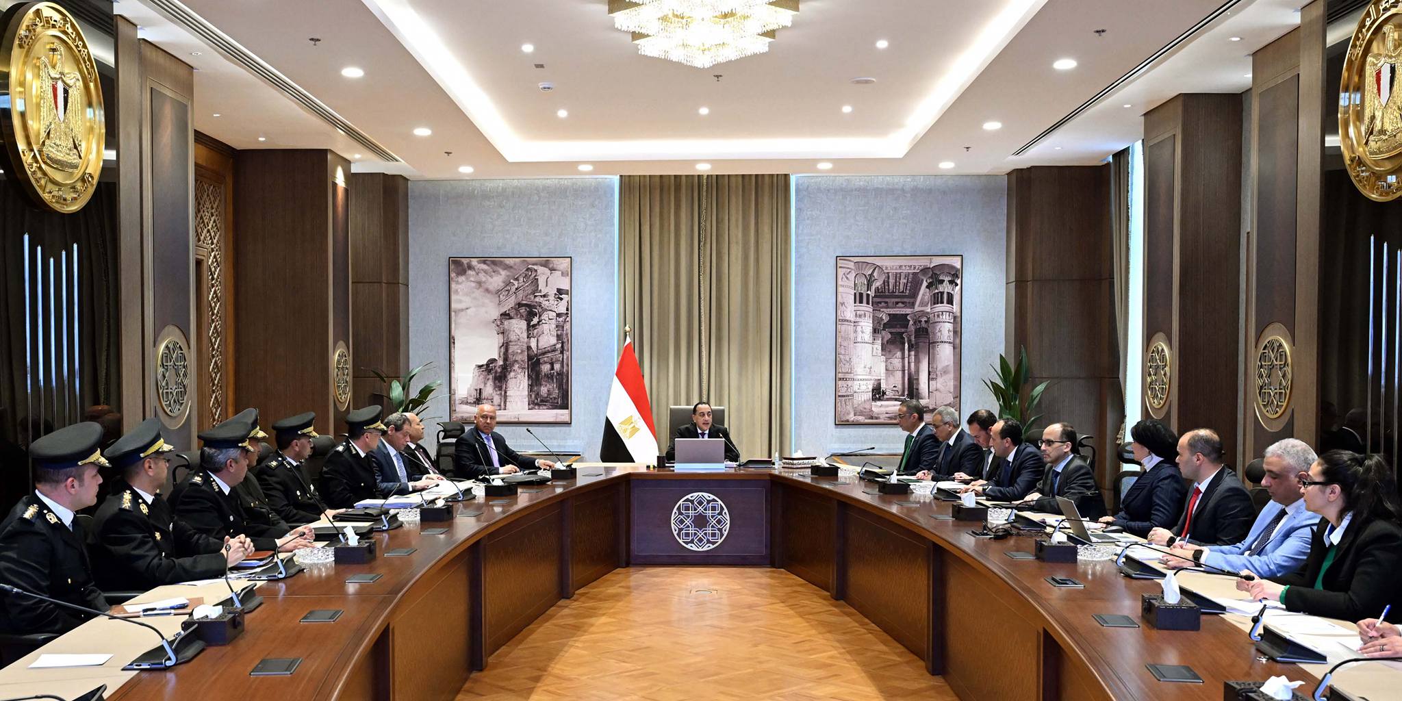 رئيس الوزراء يتابع تطوير كوبري 6 أكتوبر و الطريق الدائري 