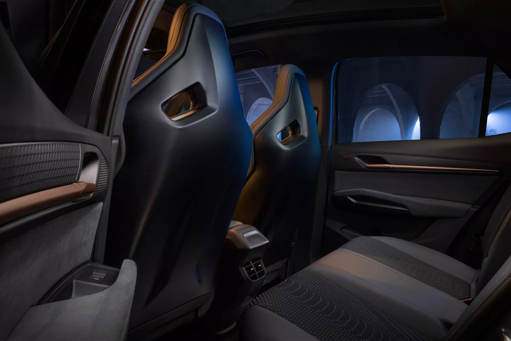 كوبرا بورن 2026 الفيس ليفت الكهربائية الجديدة – بمدي 600 كم بالشحنة