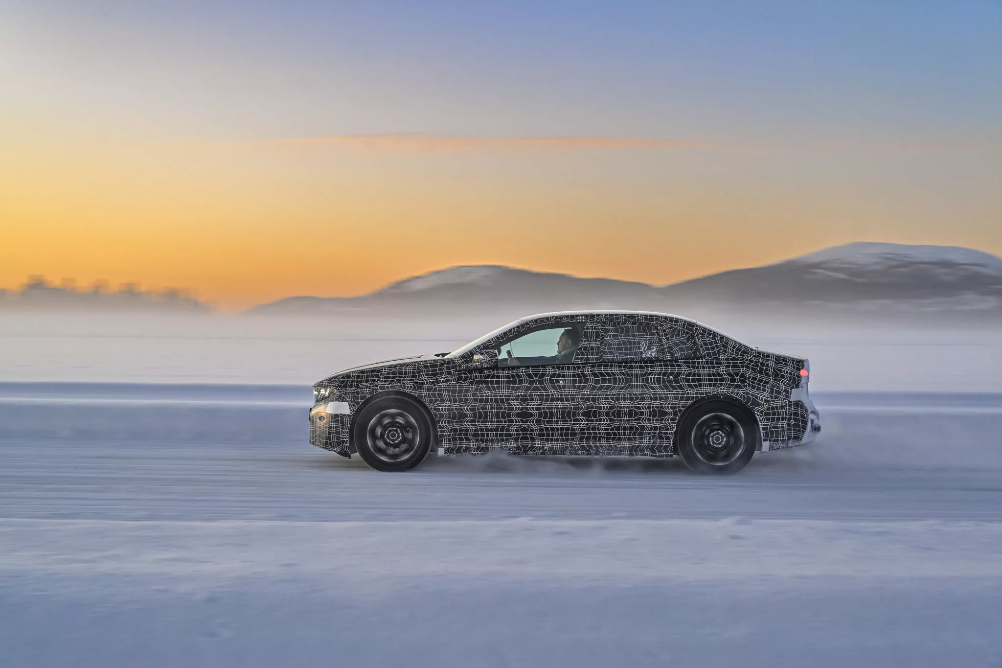 بي ام دبليو الفئة الثالثة الكهربائية 2026 الجديدة كليا – المواصفات و موعد التقديم 