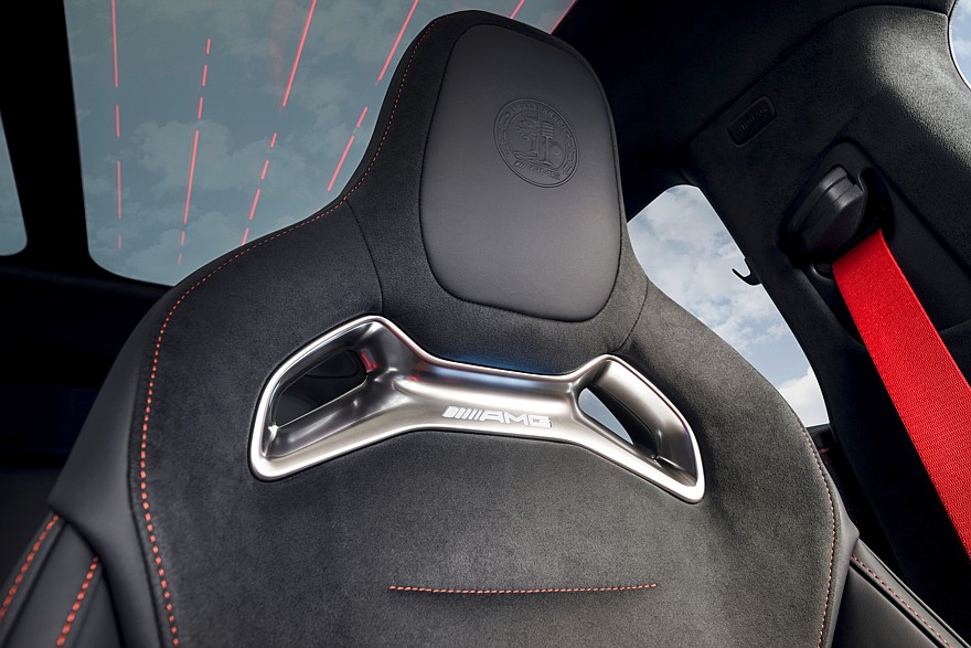 مرسيدس بنز AMG GT 4-Door الكهربائية الجديدة كليا – صور المقصورة الداخلية