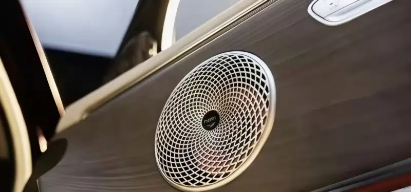 زيكر 8X الجديدة كليا – هايبرد بقوة 1.381 حصان