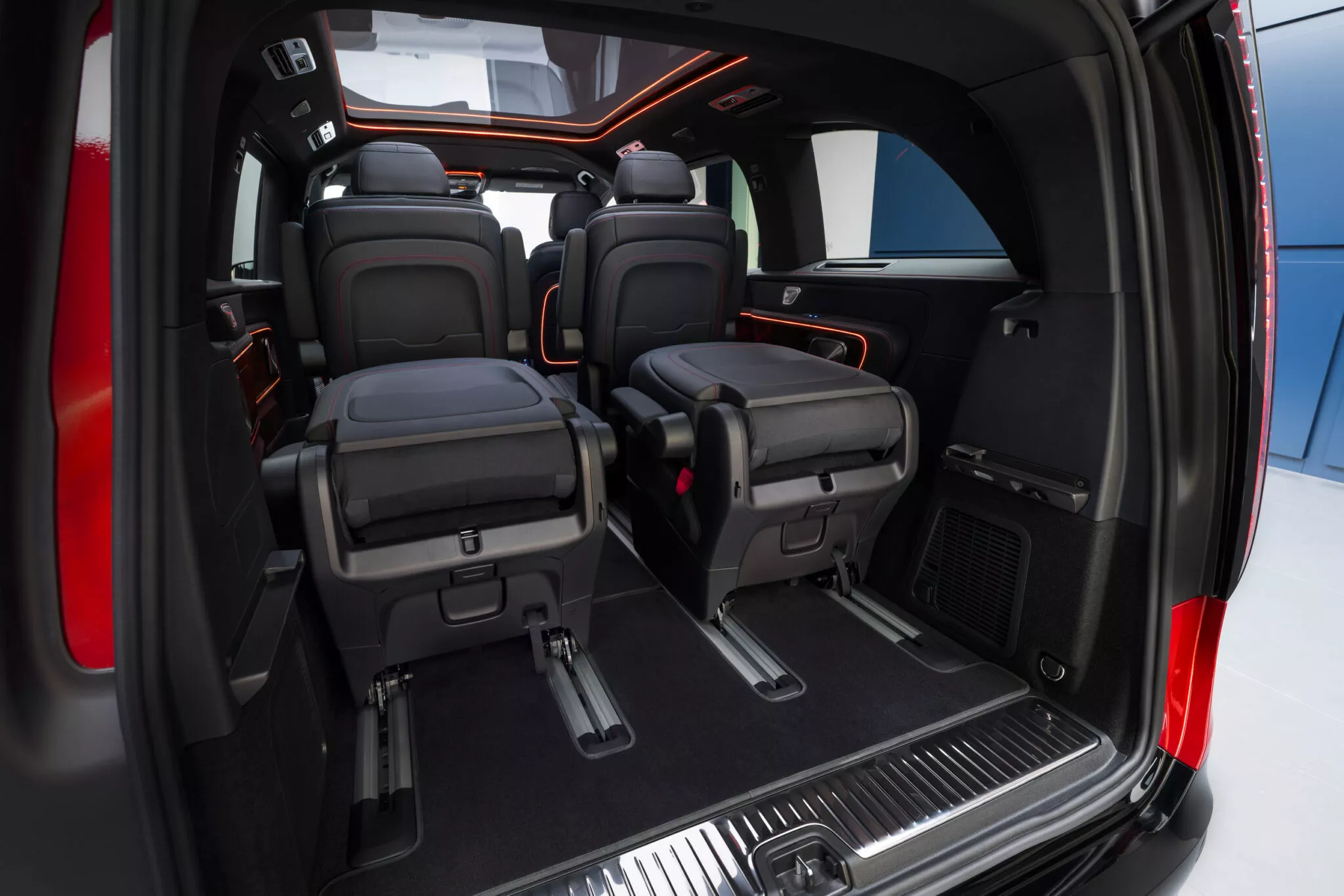 مرسيدس بنز VLE الكهربائية 2026 الجديدة كليا – بمدي 700 كم بالشحنة الواحدة