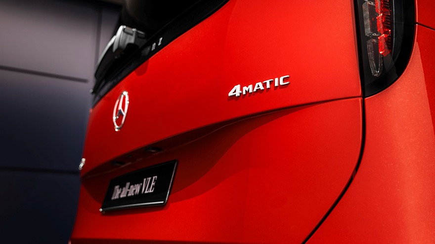 مرسيدس بنز VLE الكهربائية 2026 الجديدة كليا – بمدي 700 كم بالشحنة الواحدة