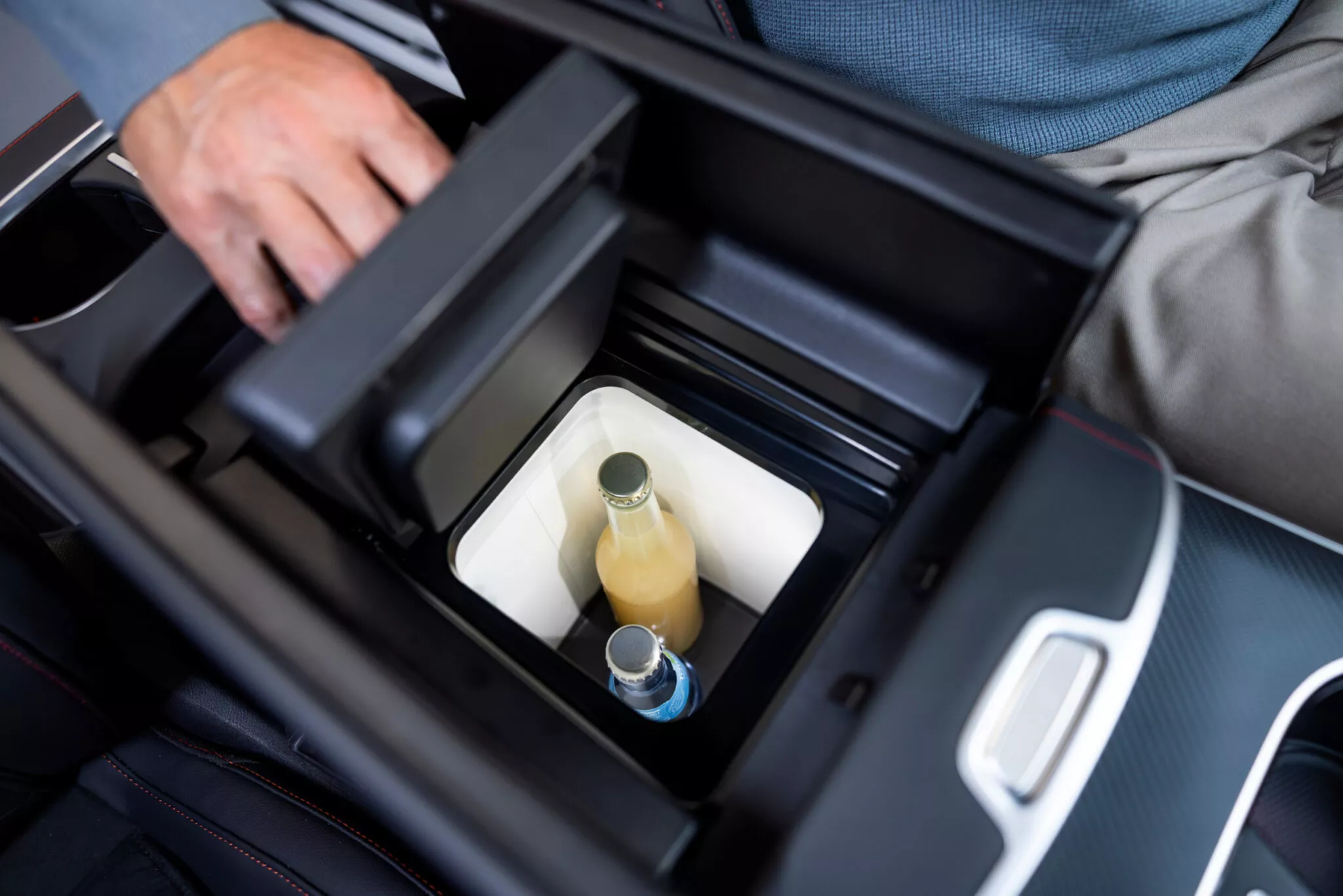 مرسيدس بنز VLE الكهربائية 2026 الجديدة كليا – بمدي 700 كم بالشحنة الواحدة