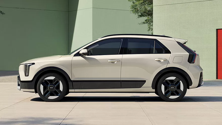 كيا نيرو 2026 الفيس ليفت الجديدة - بقوة 141 حصان