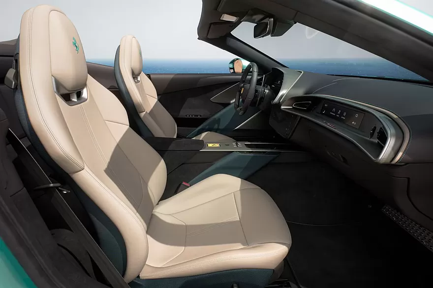 فيراري أمالفي Amalfi سبايدر الجديدة - بقوة 640 حصان