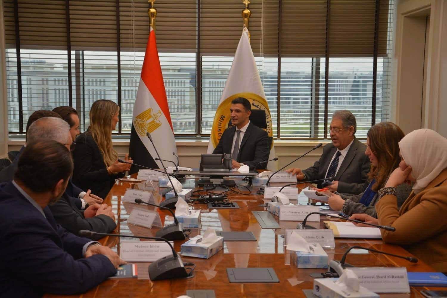 مرسيدس بنز تدرس تجميع المزيد من السيارات في مصر