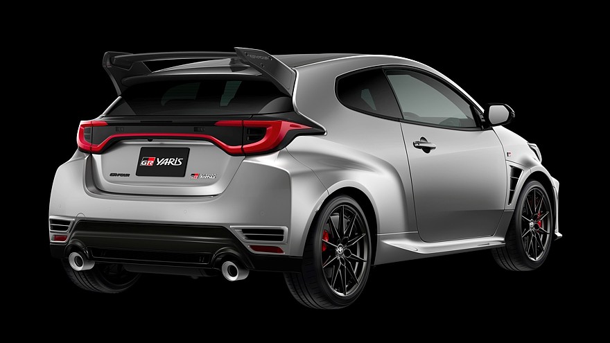 تويوتا جي ار ياريس 2026 – بأضافات جديدة