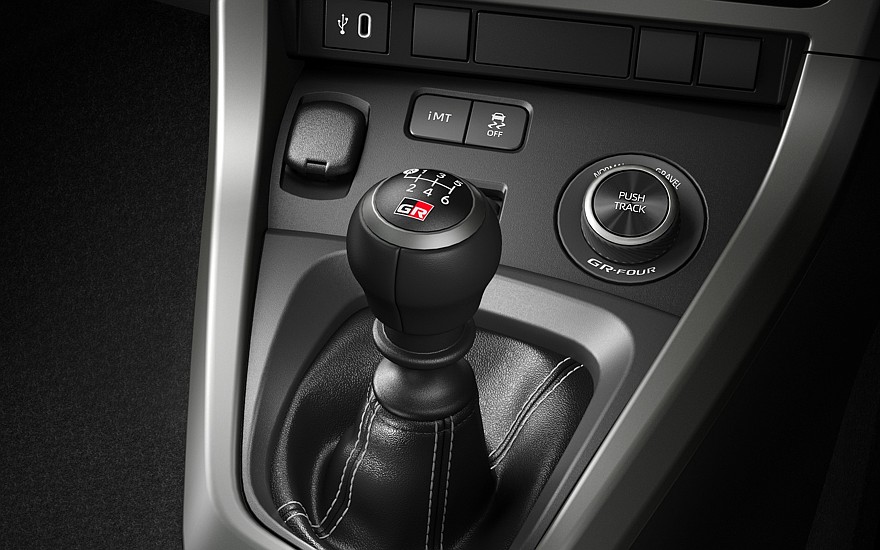 تويوتا جي ار ياريس 2026 – بأضافات جديدة