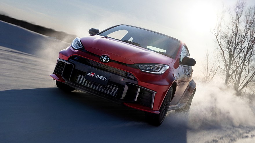 تويوتا جي ار ياريس 2026 – بأضافات جديدة