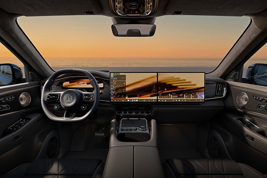 زيكر 8X هايبرد الجديدة كليا - تم بيع 10.000 الف نسخة خلال ساعة واحدة فقط