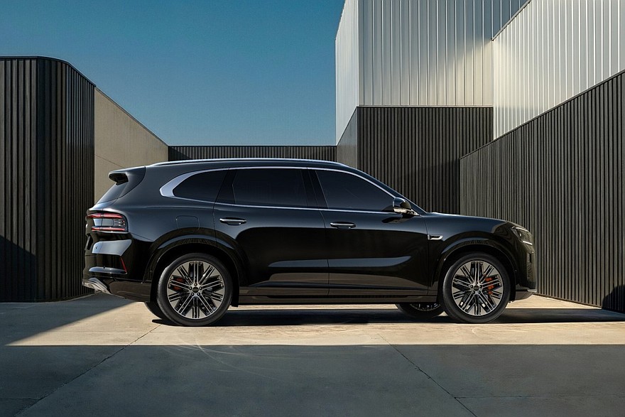 زيكر 8X هايبرد الجديدة كليا - تم بيع 10.000 الف نسخة خلال ساعة واحدة فقط