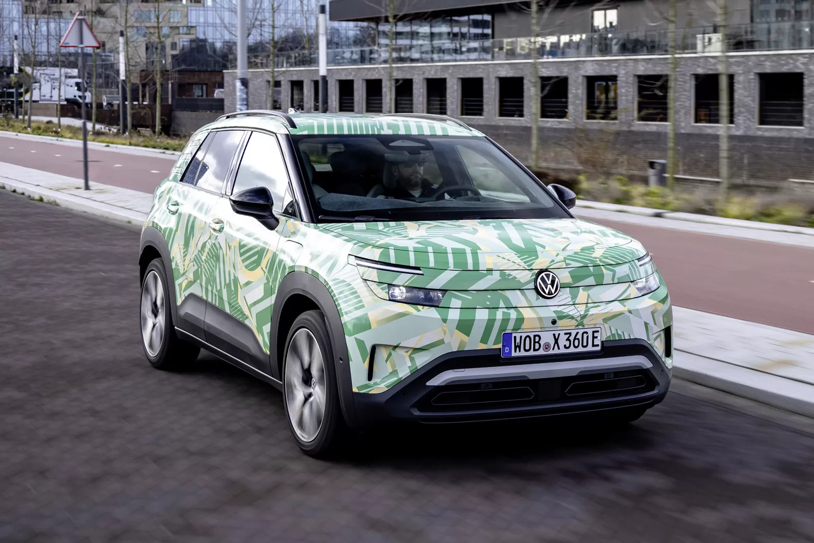 فولكس فاجن اي دي كروس ID.Cross الجديدة كليا - كهربائية بالكامل بأقل من 30 الف دولار