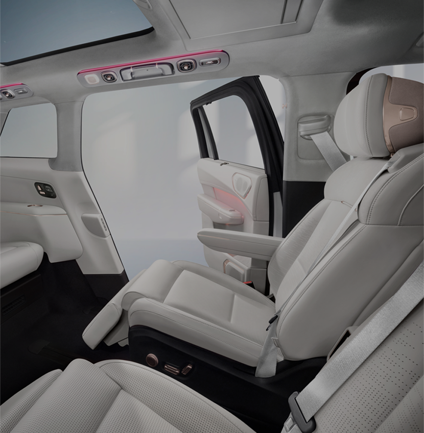 لينك اند كو 900 الفاخرة قريبا في مصر – بقوة 721 حصان