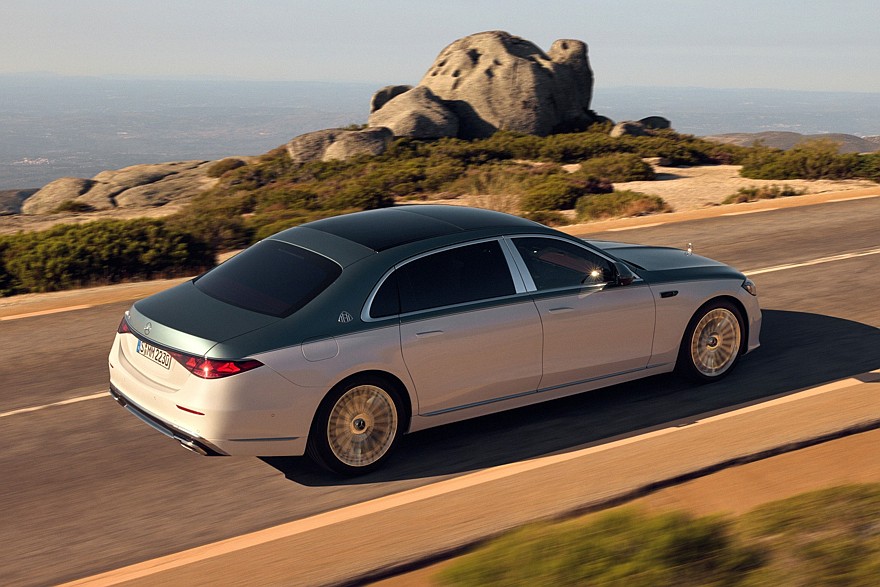 مرسيدس بنز مايباخ اس كلاس 2026 الفيس ليفت الجديدة – تستهلك 2.9 لتر لكل 100 كم