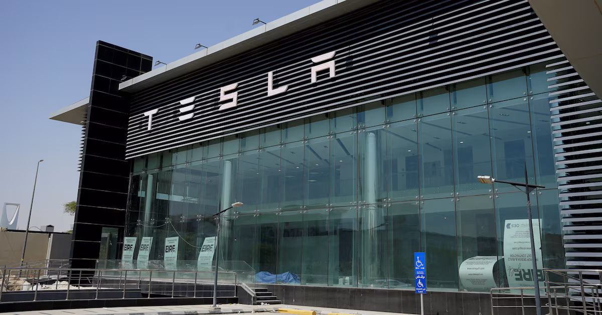 تسلا تتفتح اول صالة عرض لها في مدينة جدة بالمملكة العربية السعودية 