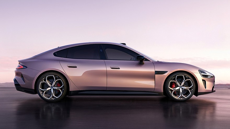 شاومي SU7 موديل 2026 الفيس ليفت الجديدة - تم بيع 15 الف نسخة خلال 34 دقيقة 