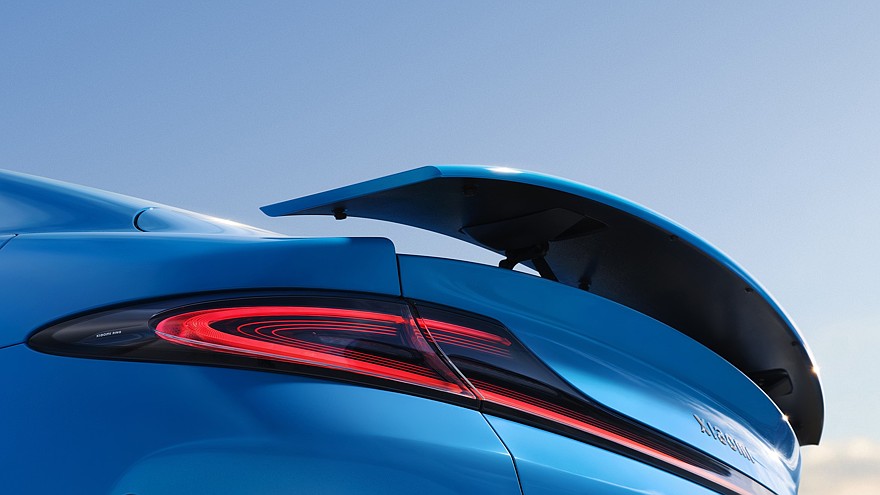 شاومي SU7 موديل 2026 الفيس ليفت الجديدة - تم بيع 15 الف نسخة خلال 34 دقيقة 