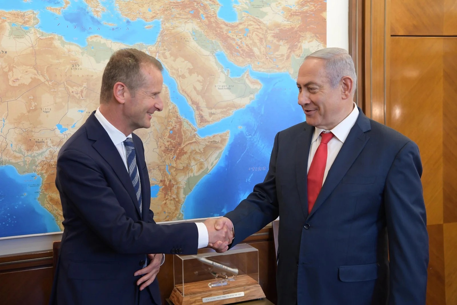 هل ستصنع فولكس فاجن مكونات القبة الحديدية لإسرائيل؟