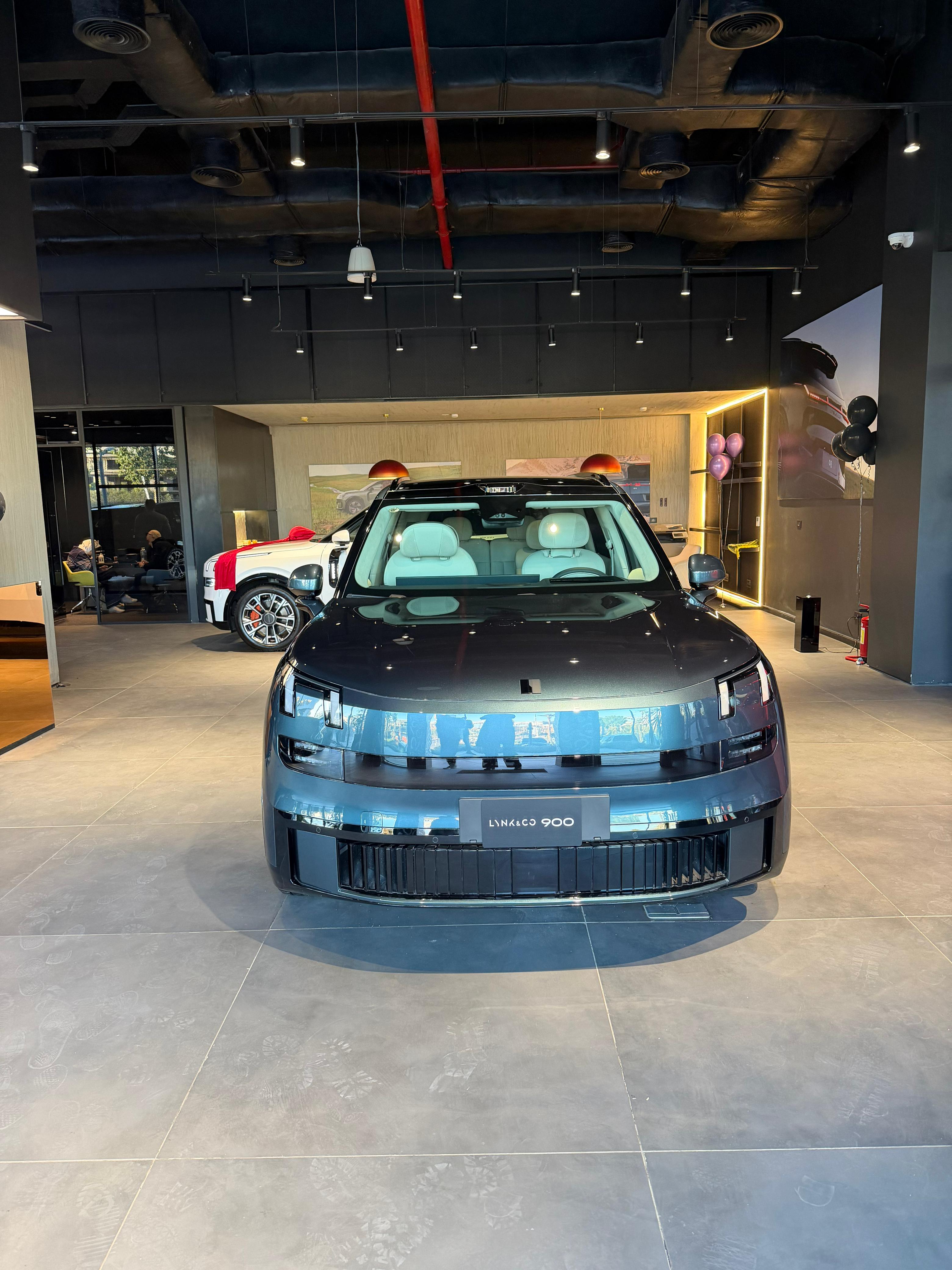 لينك اند كو 900 تصل مصر رسميا - تسليم اول دفعة للعملاء