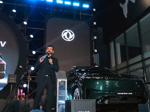 افتتاح صالة عرض جديدة لسيارات دونج فينج و اطلاق 007 و 008 الـ REEV الجديدتين