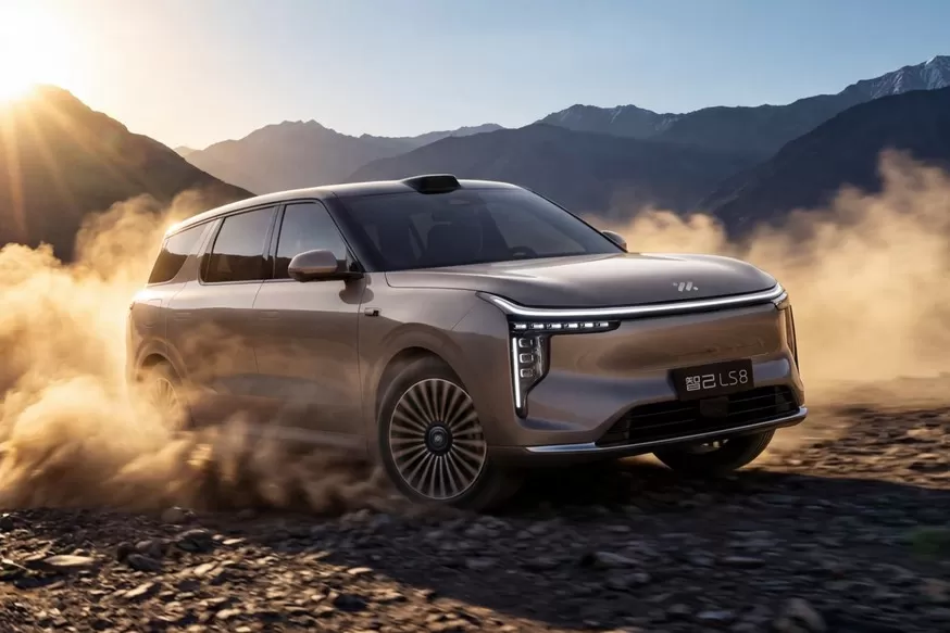 اي ام LS8 الجديدة كليا – SUV فاخرة بمنظومة REEV
