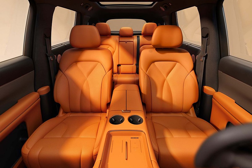 اي ام LS8 الجديدة كليا – SUV فاخرة بمنظومة REEV