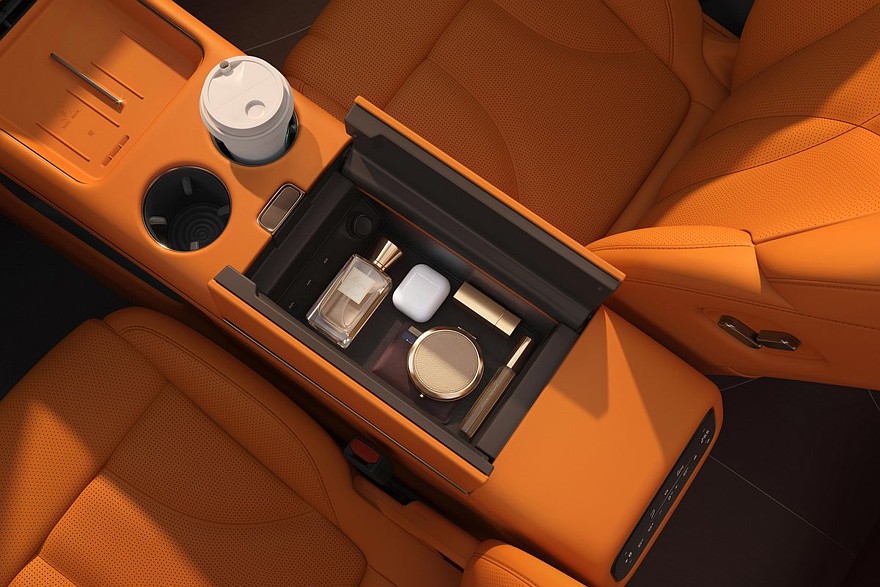 اي ام LS8 الجديدة كليا – SUV فاخرة بمنظومة REEV