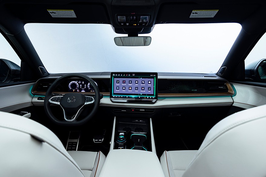 فولكس فاجن تيرامونت 2026 الجديدة كليا – بصندوق سرعة اوتوماتيك 8 سرعات