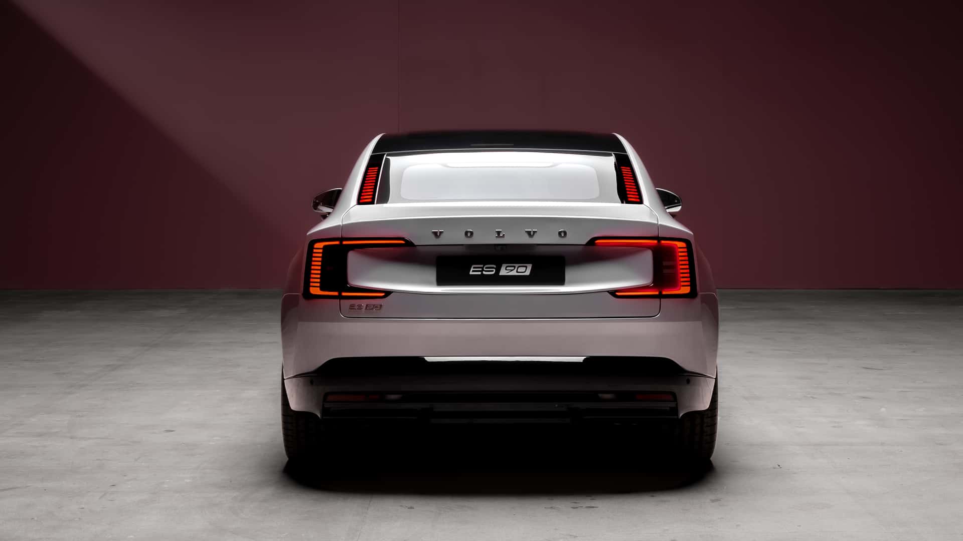 فولفو ES90 الكهربائية 2026 في مصر - اسعار و مواصفات