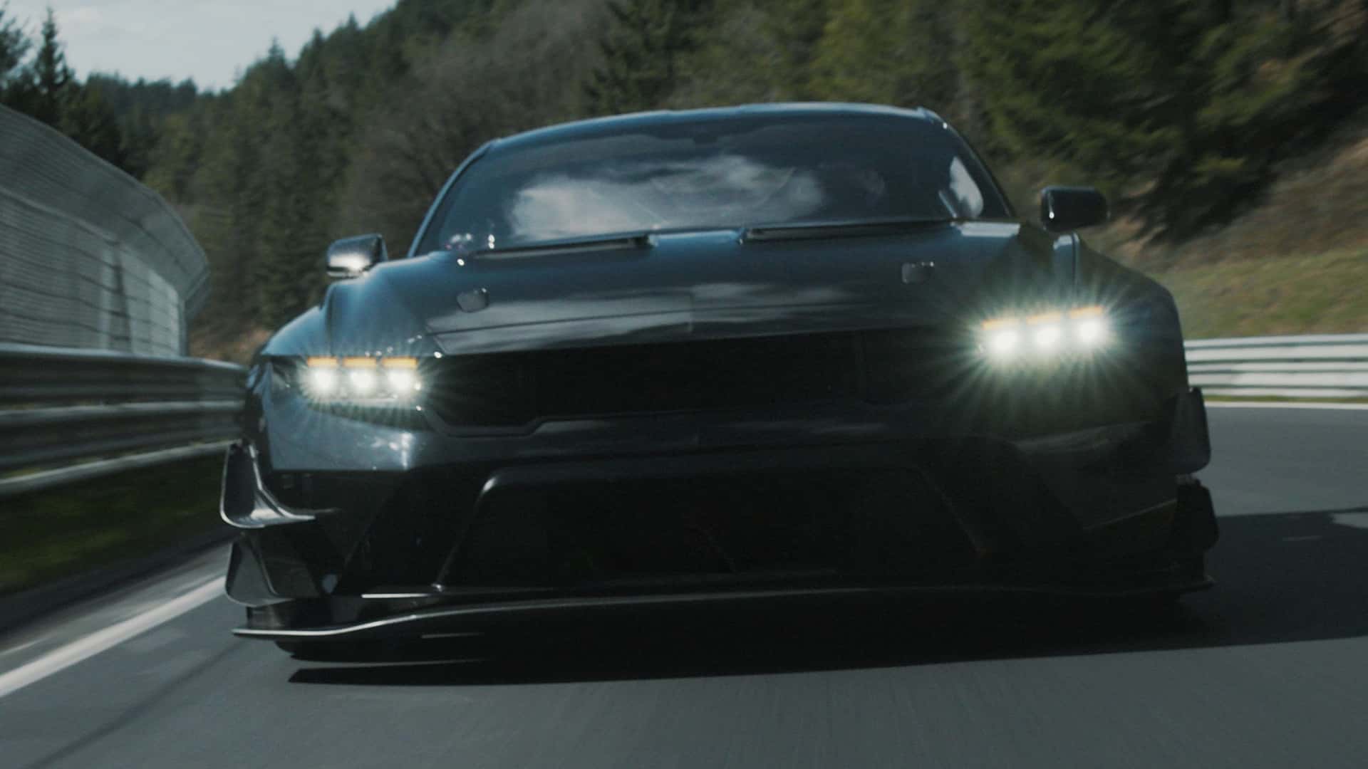 فورد موستنج GTD تحقق رقم قياسي علي حلبة نوبورغرينج - و تتغلب علي بورشه 911 جي تي ثري RS