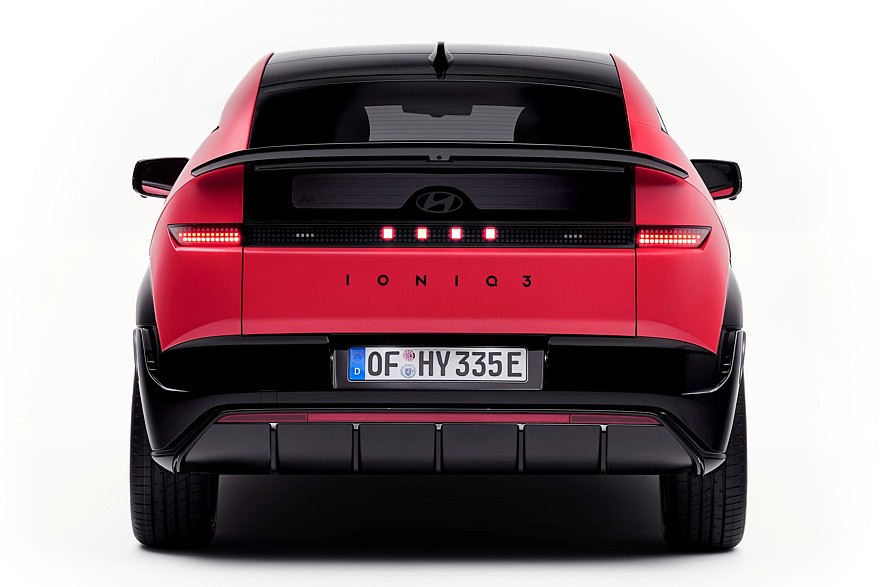 هيونداي ايونيك 3 الجديدة كليا - بمدي يقارب 500 كم بالشحنة